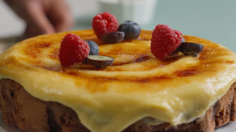 Crème Brûlée Cake 1